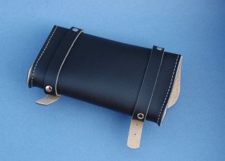 Sacoche de selle en cuir synthétique couleur noire