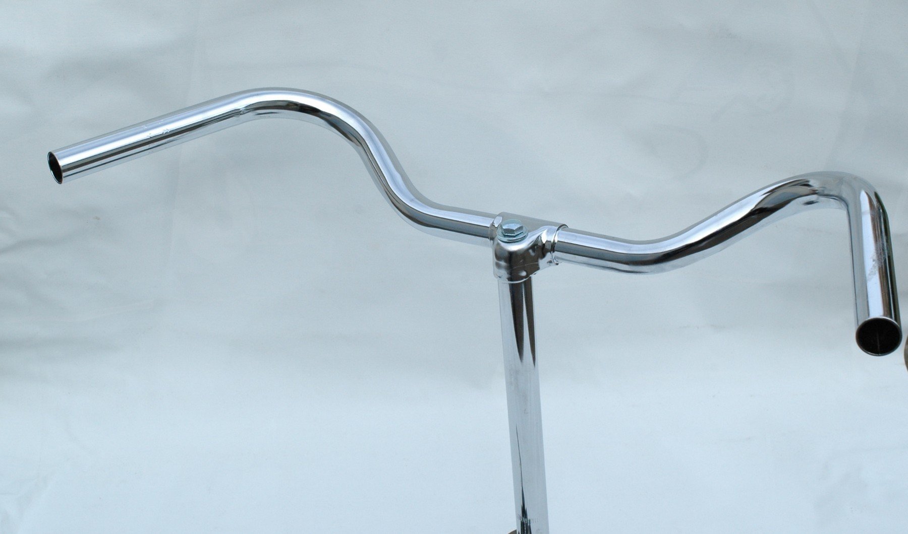 Cintre guidon type moustache avec potence  560 mm