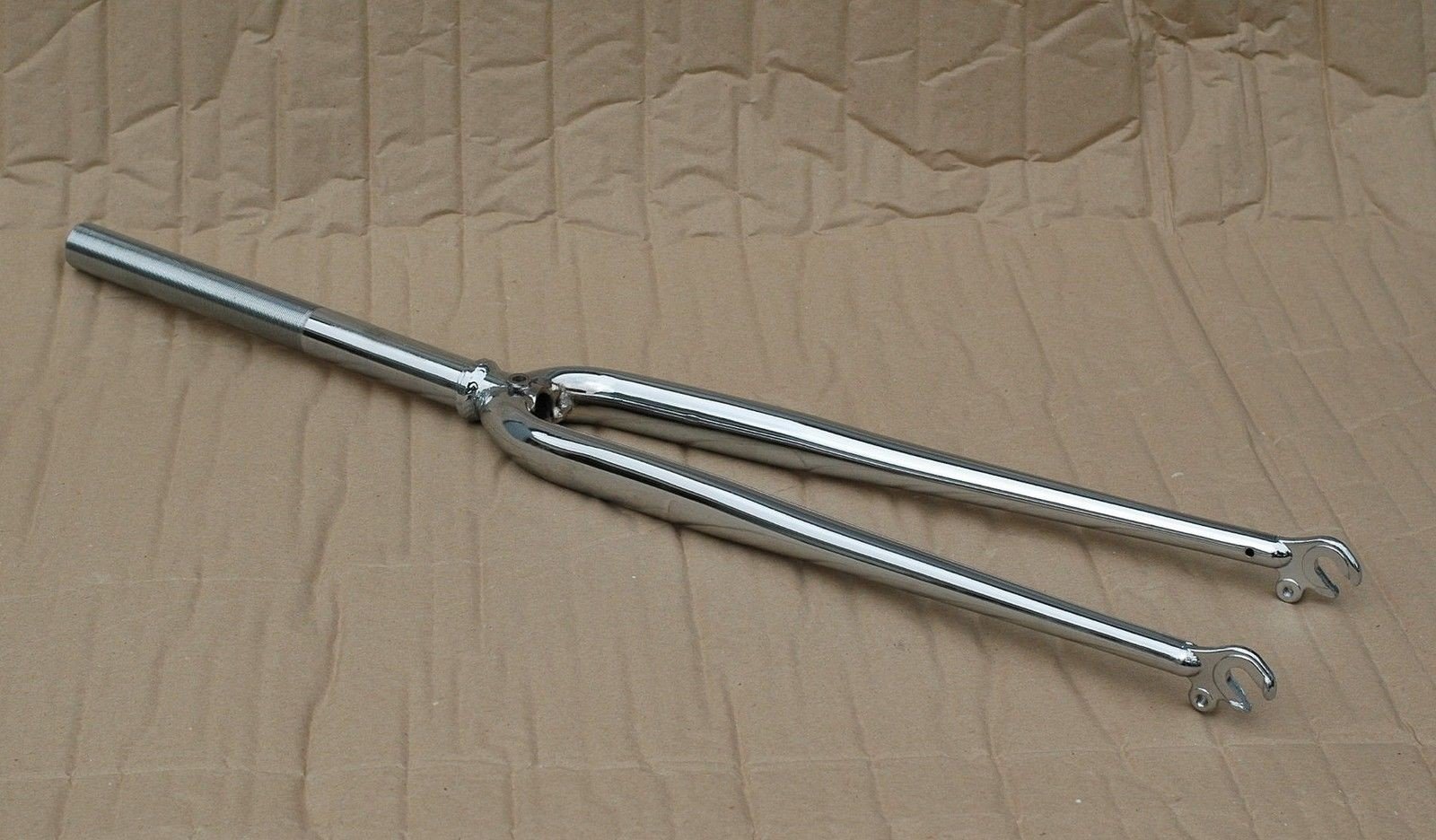Fourche droite pour jante 700c 622