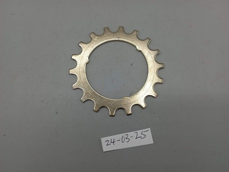 Gold Maillard chain sprocket 18 teeth old stock new old stock second range