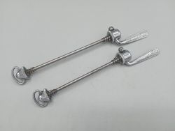 steel Campagnolo Front and rear wheel quick release 1974