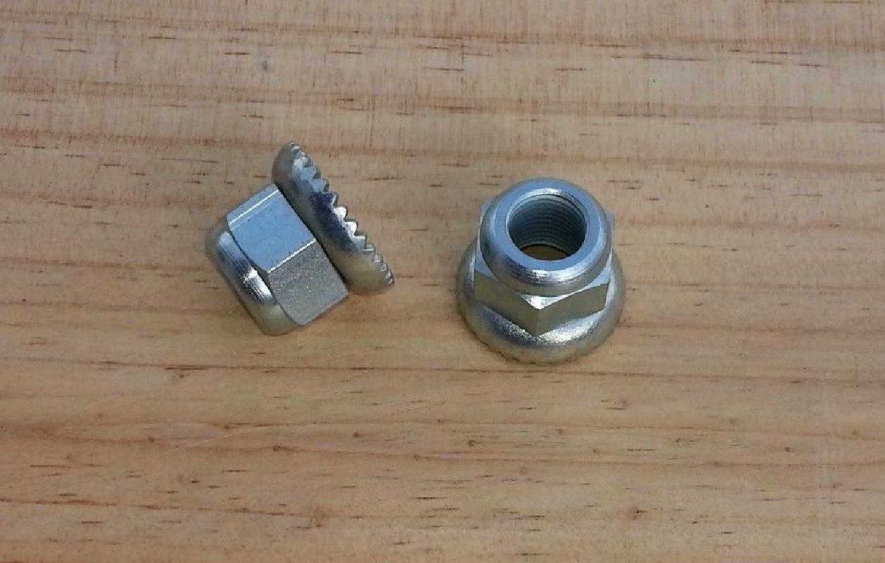 safety nuts for rear wheel  - bicycle vintage 9.5mm