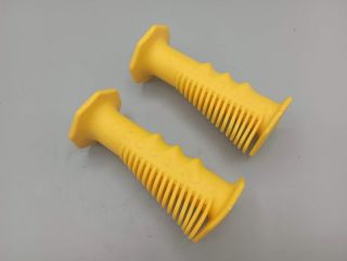 Cassano - Pair of yellow BMX grips