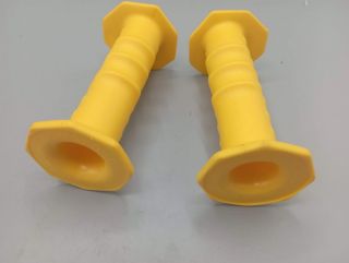 Cassano - Pair of yellow BMX grips