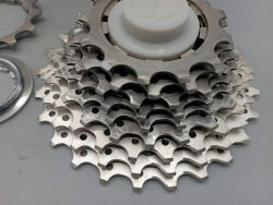 Shimano Ultegra- Cassette 10 vitesses 12-25 produit neuf cs 6600