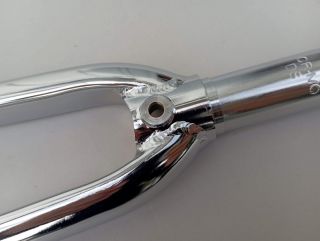 Fourche pour jante 700c  CR-MO type vélo de course