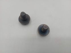 2 vis pour axe de pédalier ø 8 mm