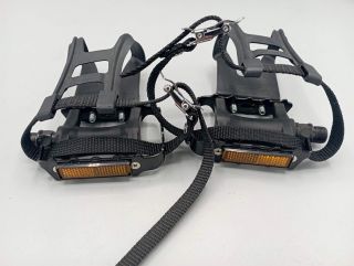 Paire de pédales cours Wellgo vtt vtc avec les cages et sangles produit neuf