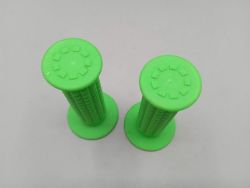 Cassano - Pair of green BMX grips