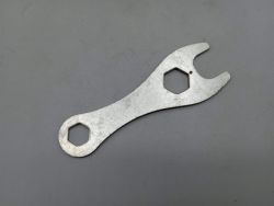 outil vintage pour réparation vélo pour sacoche de selle  ancienne