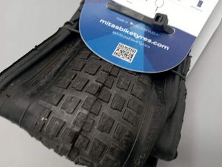 Mitas - Tubeless BMX tyre 20 x 1 3/8" ERTRO 37-451