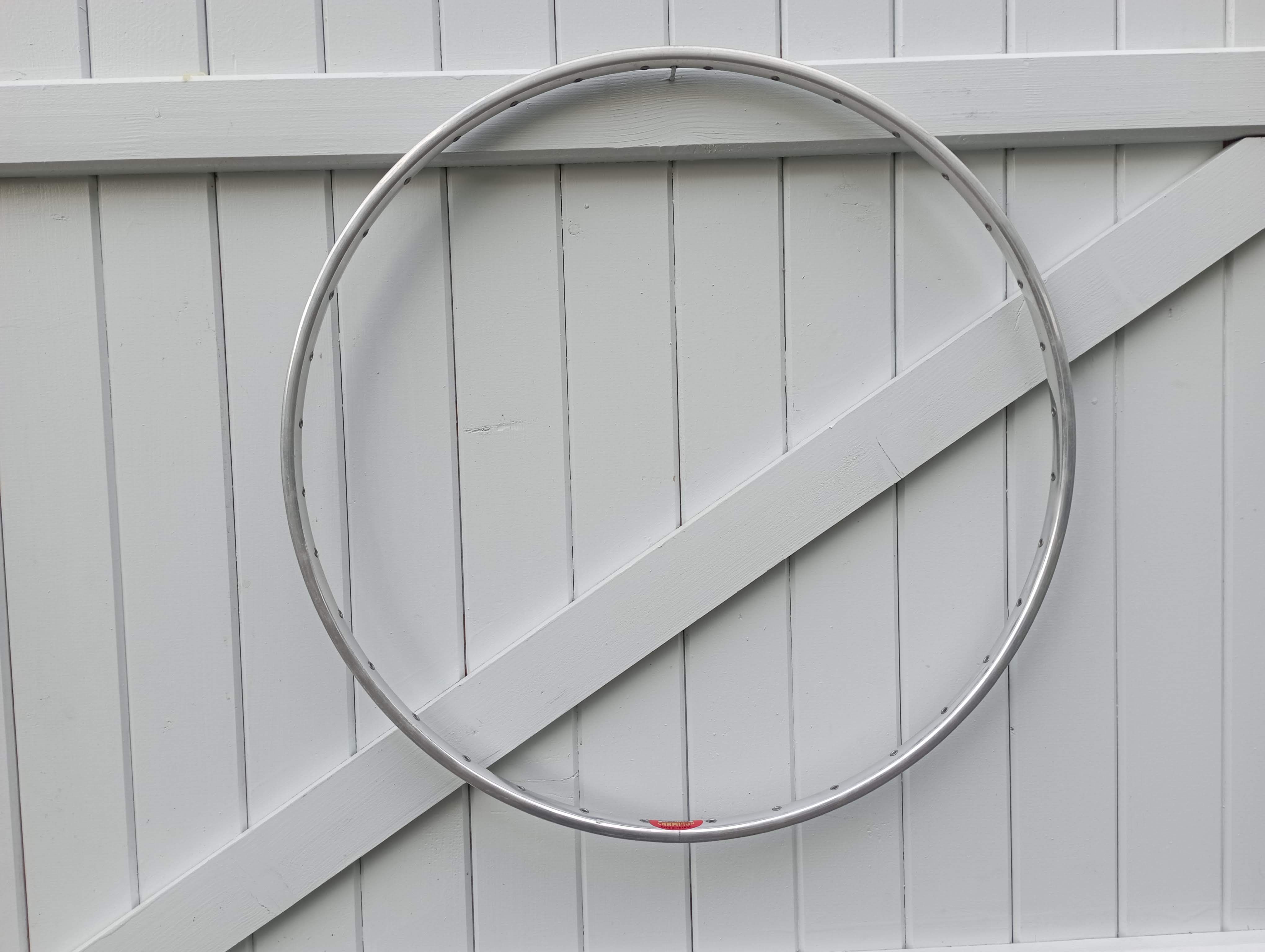 Neuve ! Super-Champion - Jante aluminium à boyaux 650C ancien
