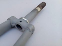 Fourche 650 32b vélo demi course enfant filetage français 25x1 mm