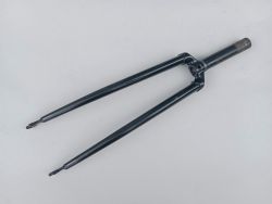 Fourche noire 700c course acier cro mo Ø22