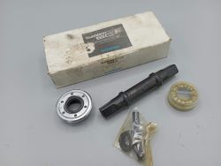 Shimano 105 SC  bottom bracket set, old stock 1.37 X 24 113 mm