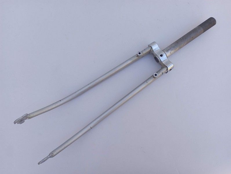 Elvish 650B vintage bicycle fork with French threading