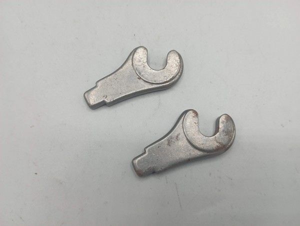 2 brazing lugs for steel frame