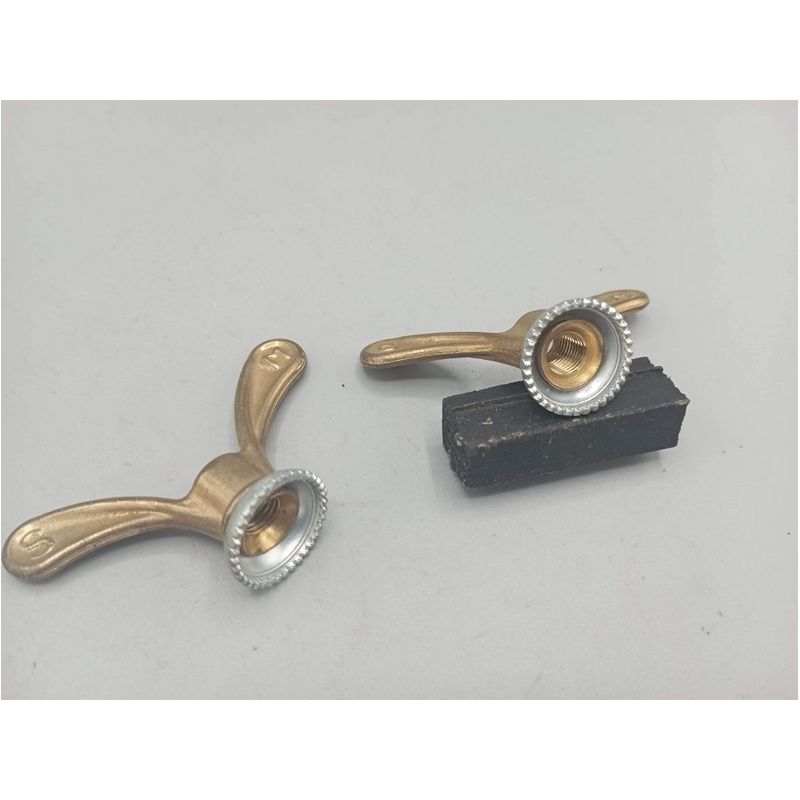 Neuf ! 2 papillons en laiton pour roue avant ø 8 mm