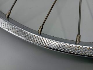 Roue arrière RFG 450A en acier chromé axe de 9,5 mm