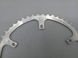 Spécialités TA - BCD 152 - 54 dents - Plateau 6 trous critérium
