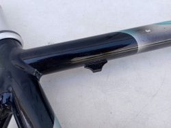 Neuf ! Cadre course CBT Italia en aluminium " Proteus "