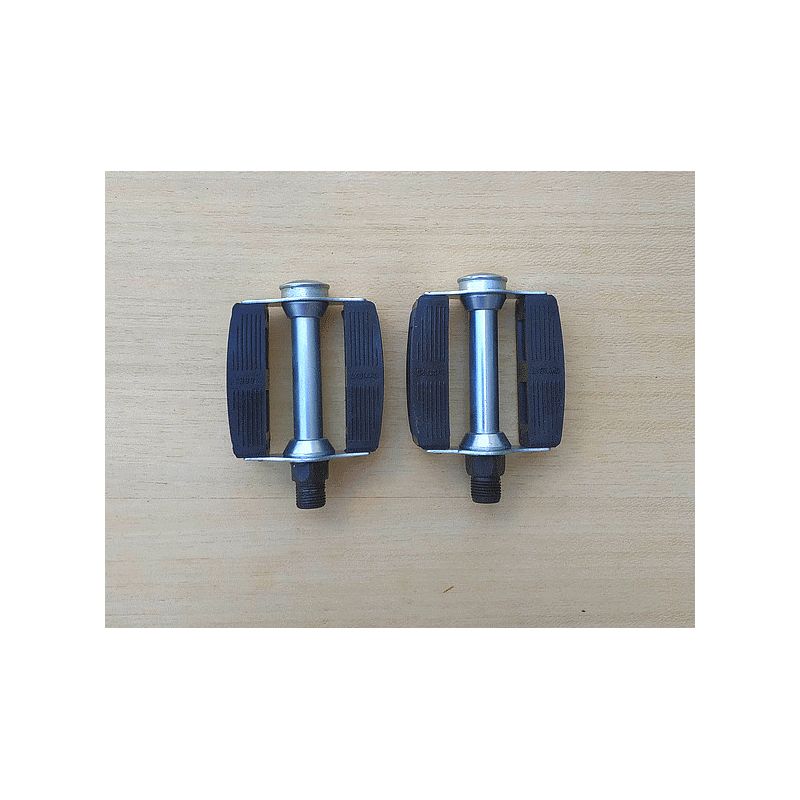 Black pedals for children's bikes Lyotard  french thread