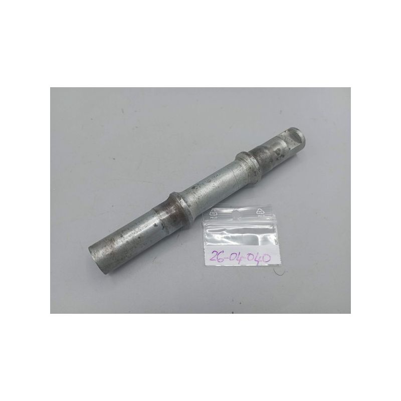 135 mm bottom bracket axle for vintage city bike, cotter pin type