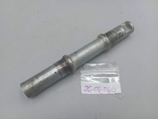 135 mm bottom bracket axle for vintage city bike, cotter pin type