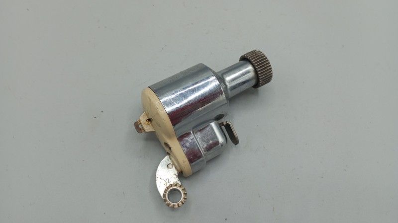Soubitez left-side dynamo 6V 3W for vintage bicycles from the 1970s and 1980s