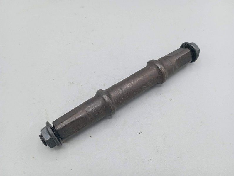 Neuf ! - 121 mm - Axe boitier de pédalier - JIS
