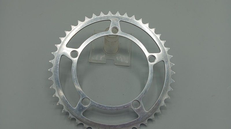 Plateau Stronglight 93 45 dents BCD 122 mm