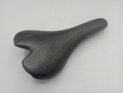 Fizik Aliante Graphite Rwinflex vintage road bike saddle