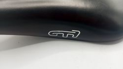 GT7 saddle – For vintage road bikes.