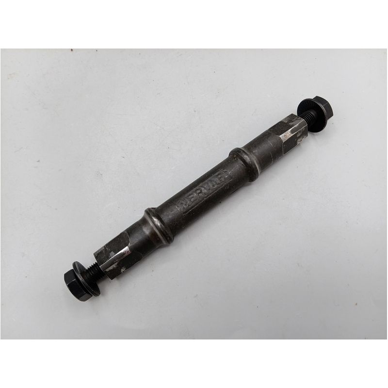 axe pédalier nervar 122 mm