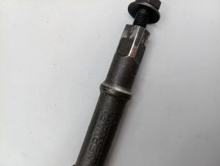 Nervar - 122 mm - ISO - Axe de pédalier carré
