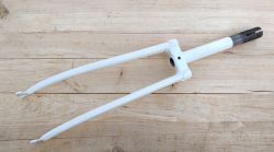 Neuve ! 550A - Fourche Peugeot
