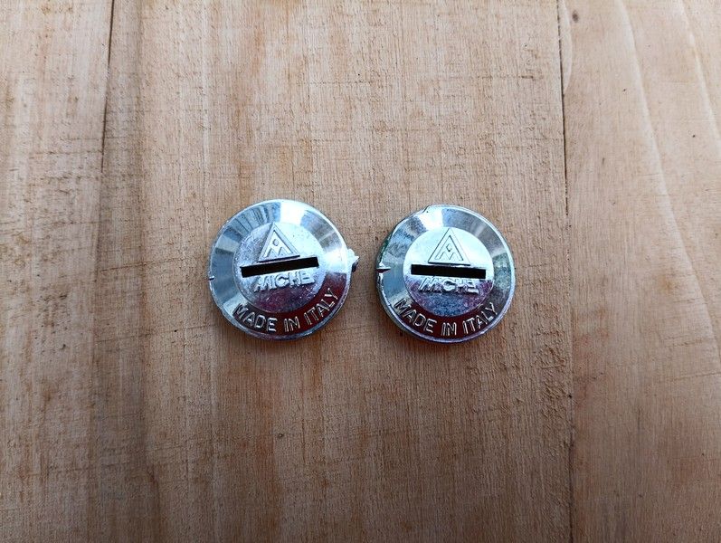 Miche - 2 bottom bracket plugs