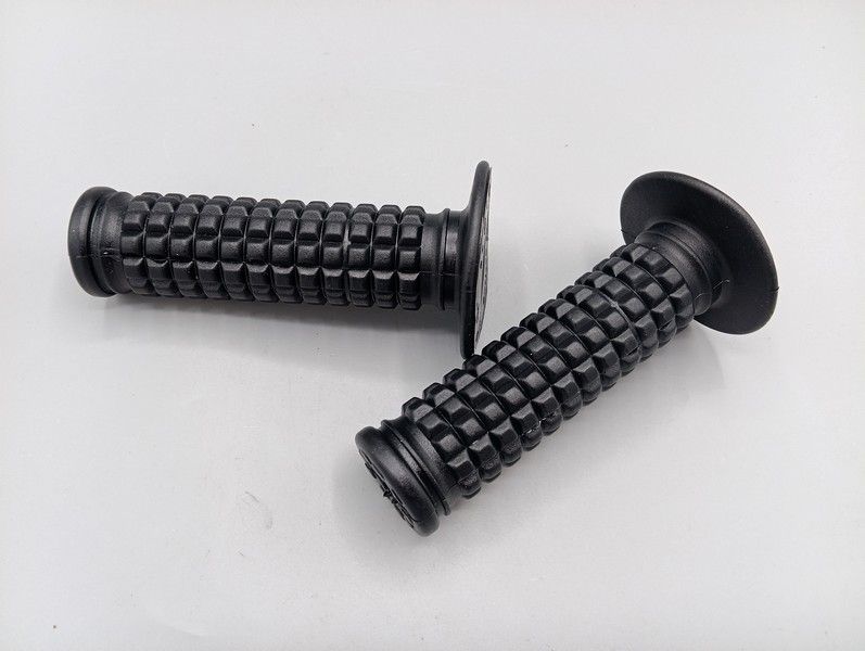 Cassano - Black BMX grips