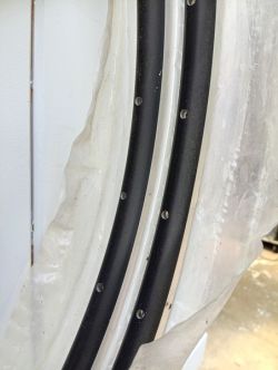 Jante vélo pneu rigida nova 700c 32 trous années 90 2000